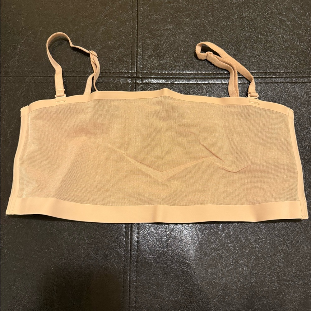 NWOT - Skims Bandeau Bra Large